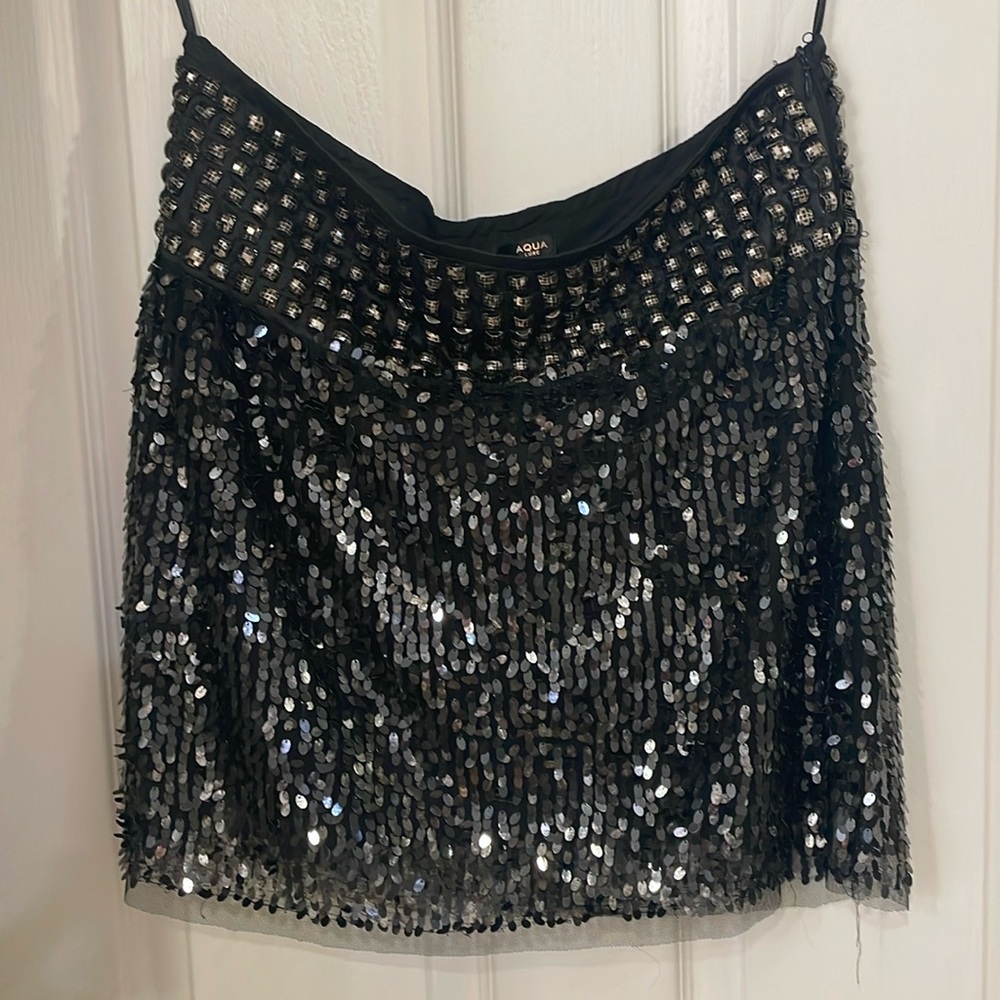 Aqua Luxe Black mini skirt with sequins and stones, never worn, size medium